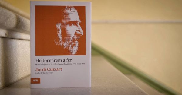 Foto: El libro de Jordi Cuixart 'Lo volveremos a hacer' (Òmnium)