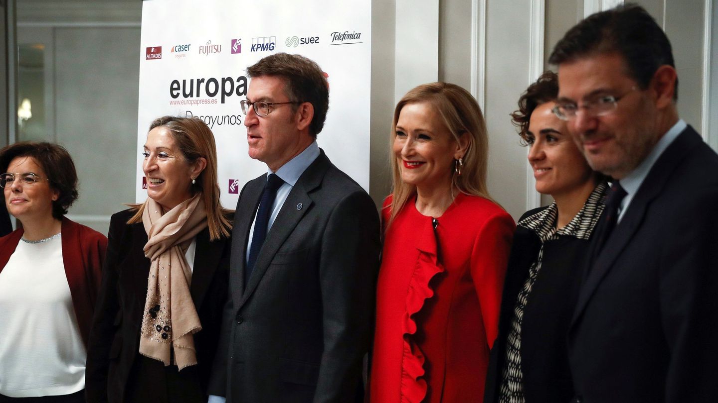La plana mayor del PP arropa al presidente de la Xunta en Madrid. (EFE)