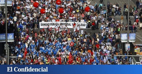 Una descafeinada Marea Blanca protesta por el estado de la Sanidad madrileña en la capital
