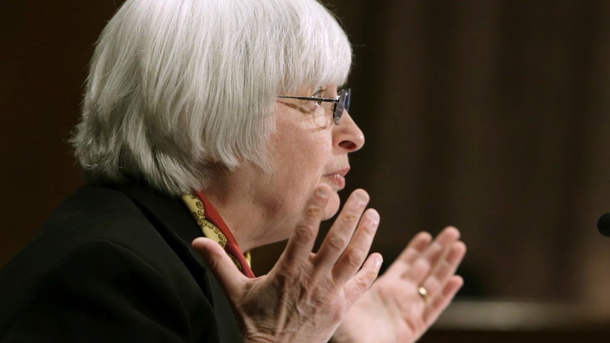 Yellen se estrena con la misión de frenar los estímulos y revisar la estrategia de la Fed 