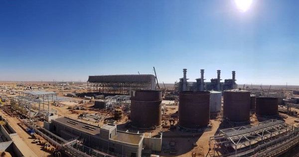 Foto: Obras de la central de Waad Al Shamal en Arabia. (Abengoa)