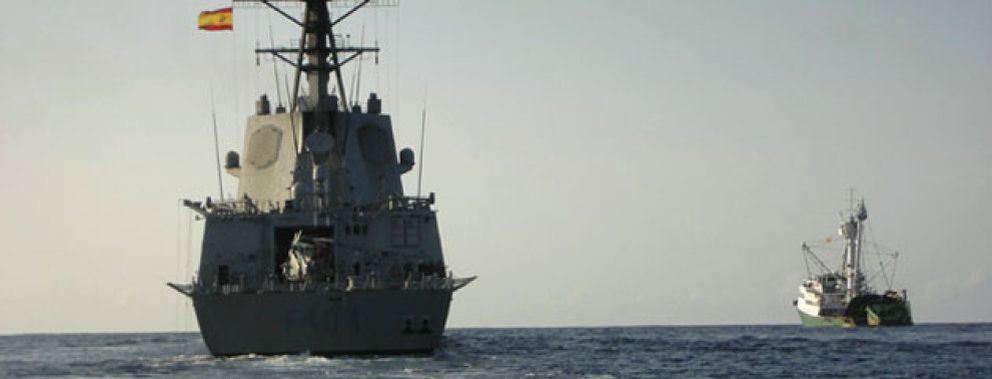 Foto: Liberados los dos marineros gallegos del 'Vega 5' secuestrados por piratas somalíes
