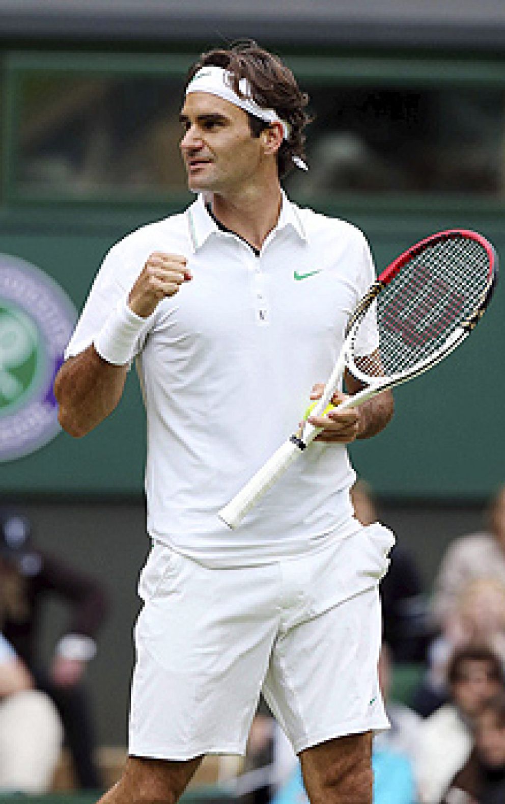 Foto: Djokovic y Federer acceden a cuartos de final de Wimbledon por caminos deferentes