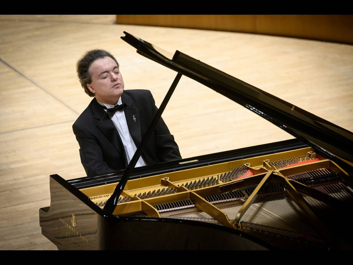 Foto: El pianista moscovita Evgeny Kissin, durante su actuación en el Auditorio Nacional.