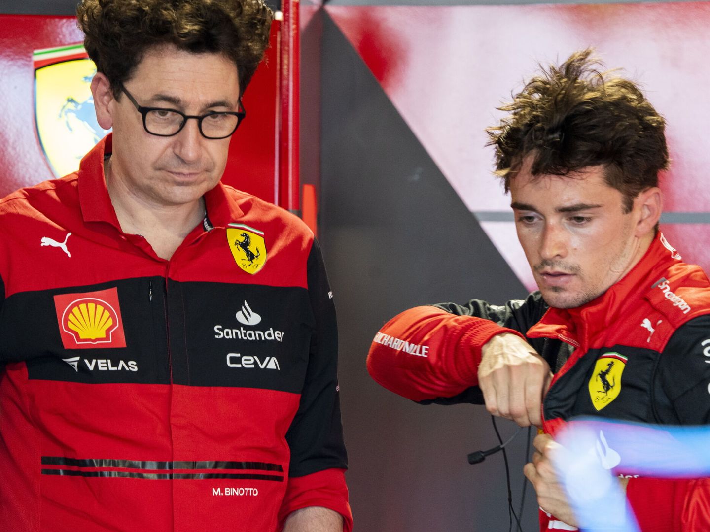 Binotto no ha sido partidario de dar todo el poder a Leclerc en Ferrari. (EFE/Shawn Thew)