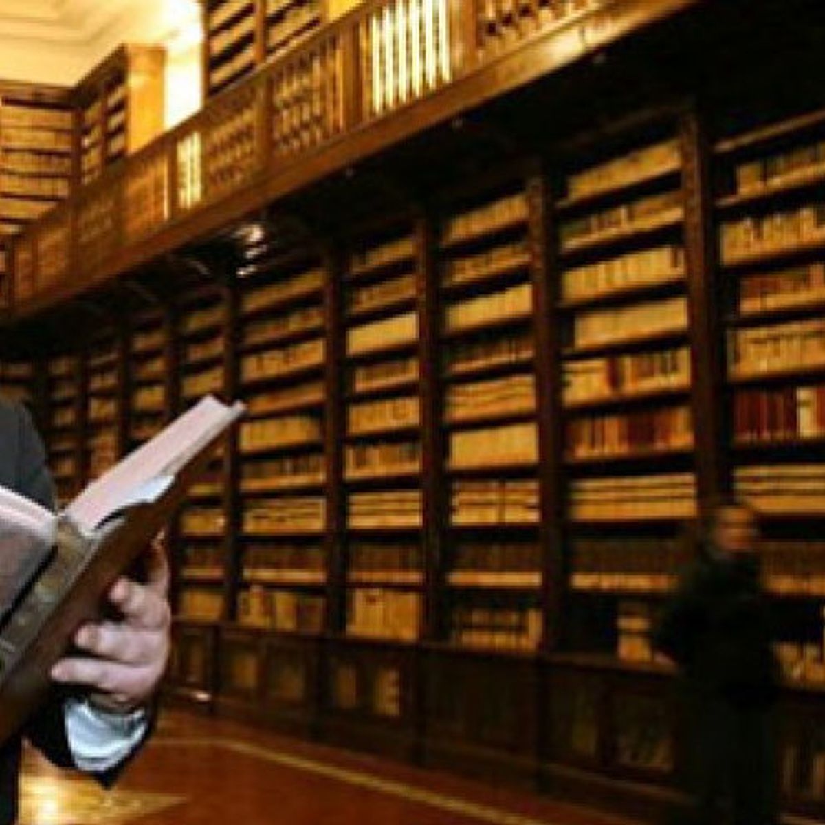 El nombre de la rosa de Umberto Eco. Biblioteca Nacional de España