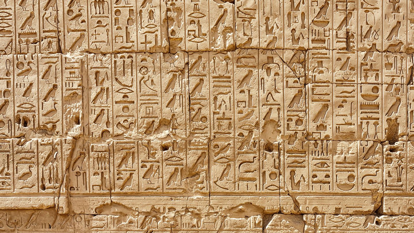 Jeroglíficos egipcios.