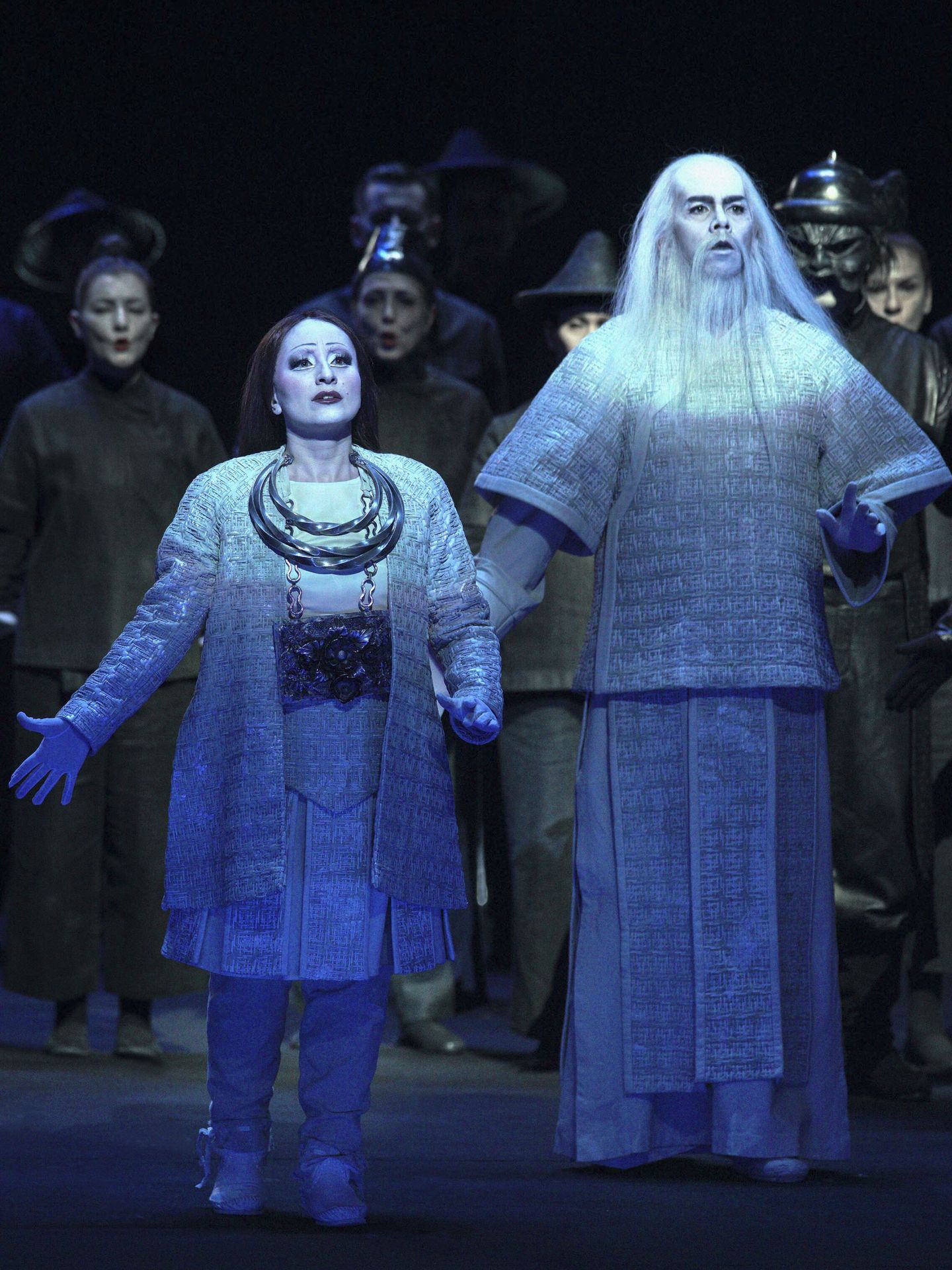 Escena de la 'Turandot' de Bob Wilson que se representa en el Teatro Real. (EFE/Teatro Real/Javier del Real)
