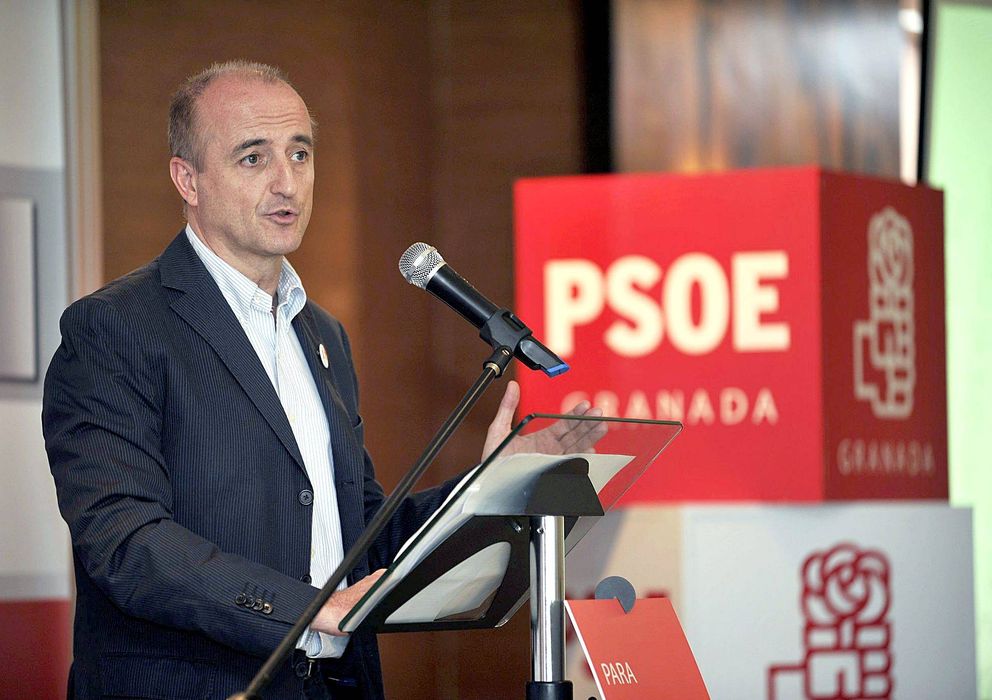 Foto: El exministro de Industria, Miguel Sebastián, en contra de reformar el artículo 135 de la Constitución (Efe)
