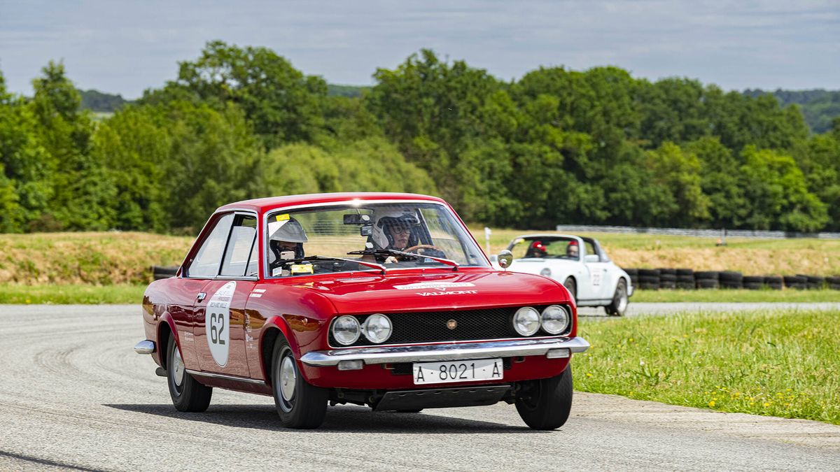 Motor, tacones y champagne: así es el Rallye des Princesses, el único cien por cien femenino