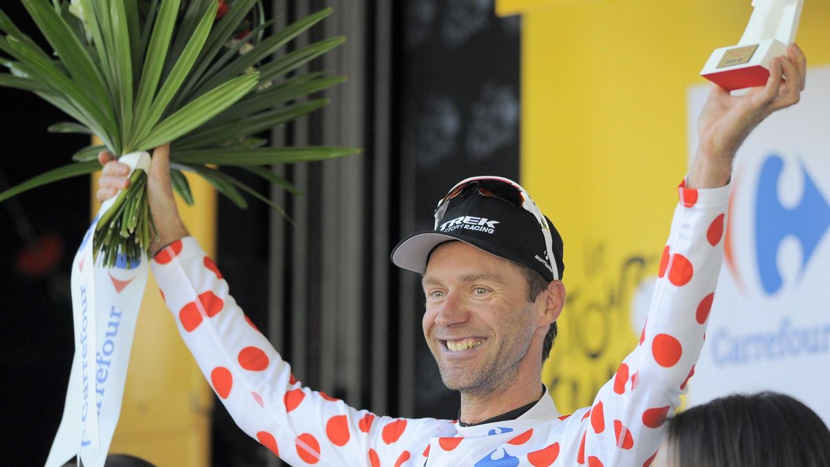 Sólo el 'abuelo' Jens Voigt anima el sopor del primer día de Tour de Francia