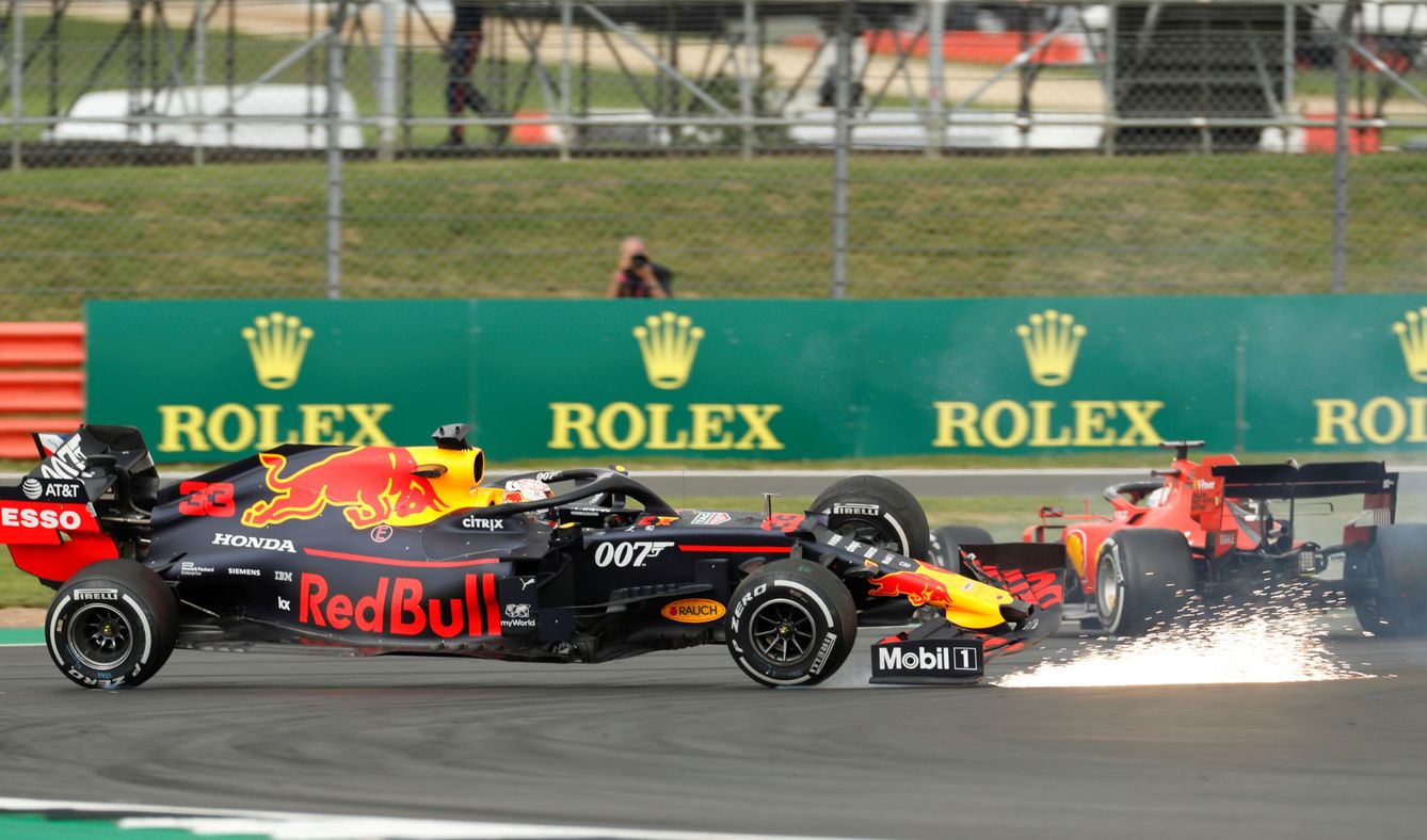 Vettel se llevó por delante a Verstappen en Silverstone. (Reuters)