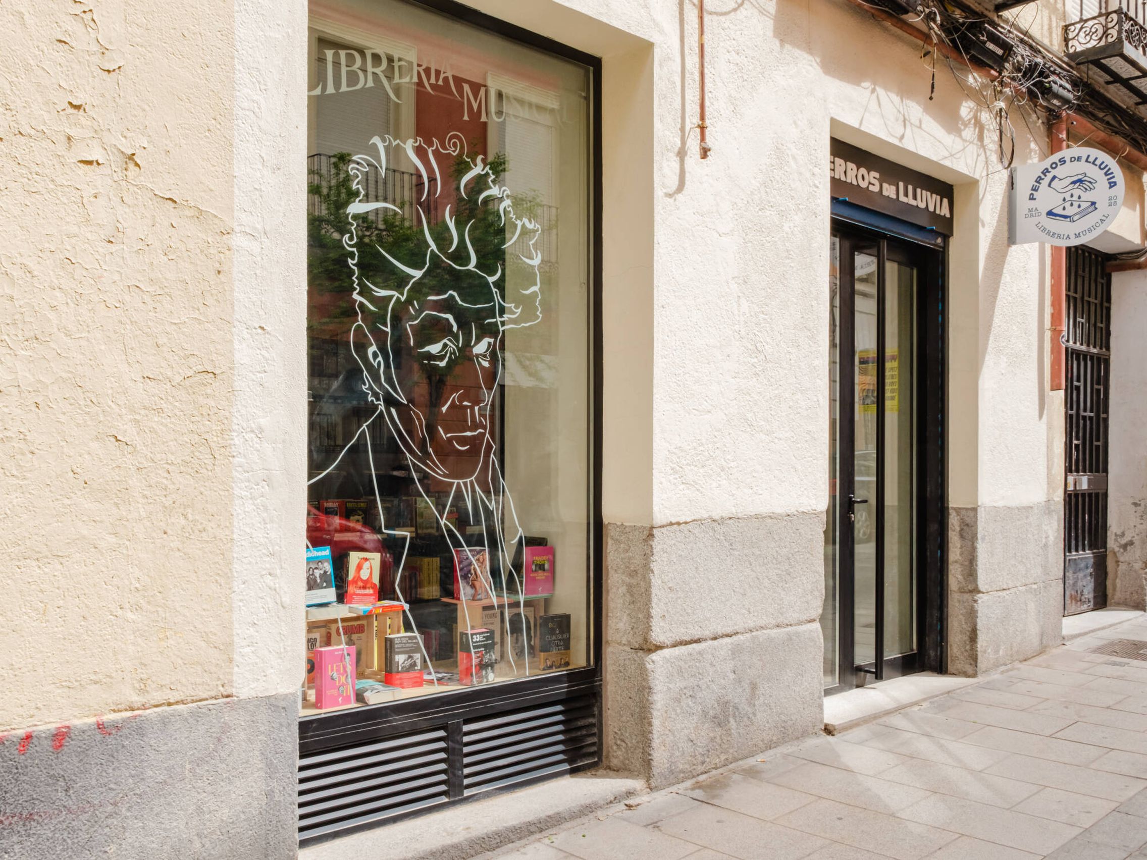 Perros de lluvia: melómanos madrileños, ¡este es vuestro sitio!