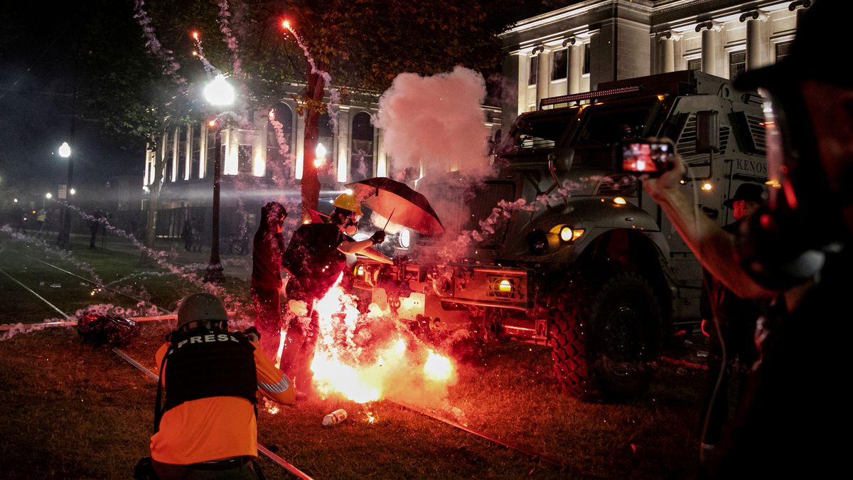 "Ha sido un regalo": los disturbios en EEUU que pueden provocar la reelección de Trump