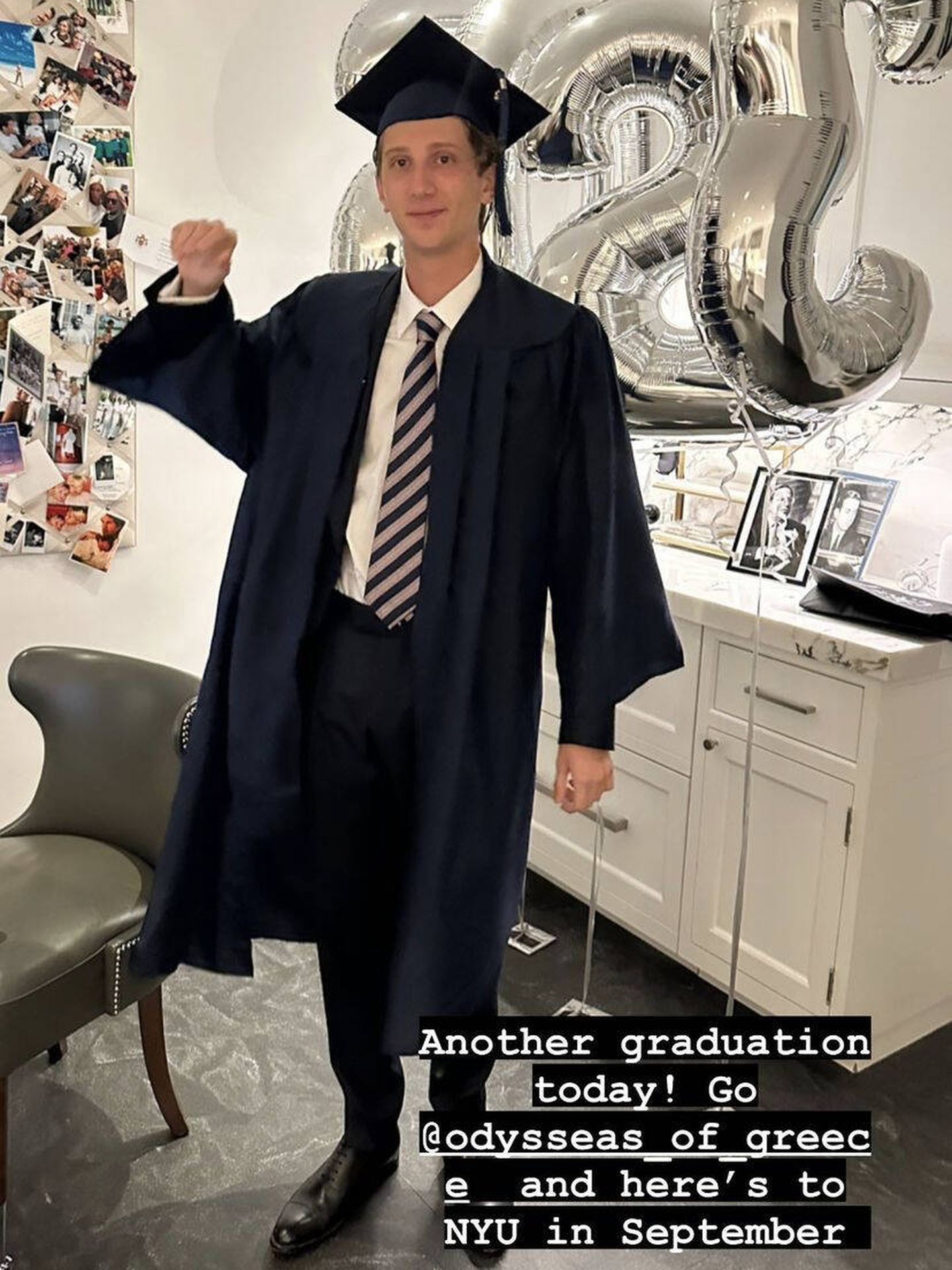 El graduado. (Instagram/@mariechantal22)