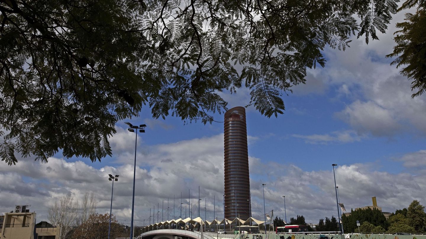 Vista de la Torre Sevilla. (EFE/José Manuel Vidal)