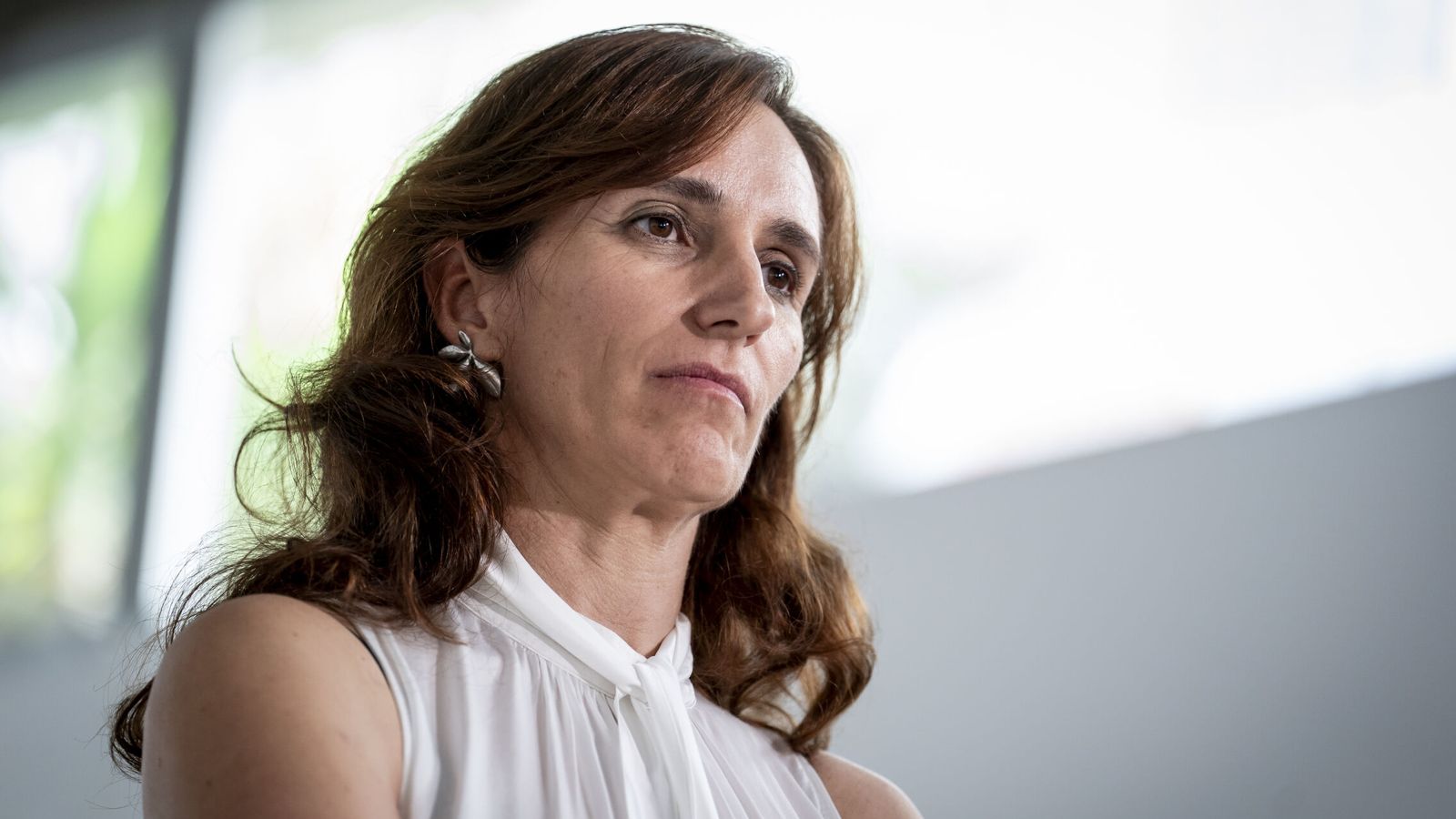 Quién es Mónica García: la anestesista del Hospital 12 de Octubre que pasó de defender la sanidad pública a dirigir el ministerio