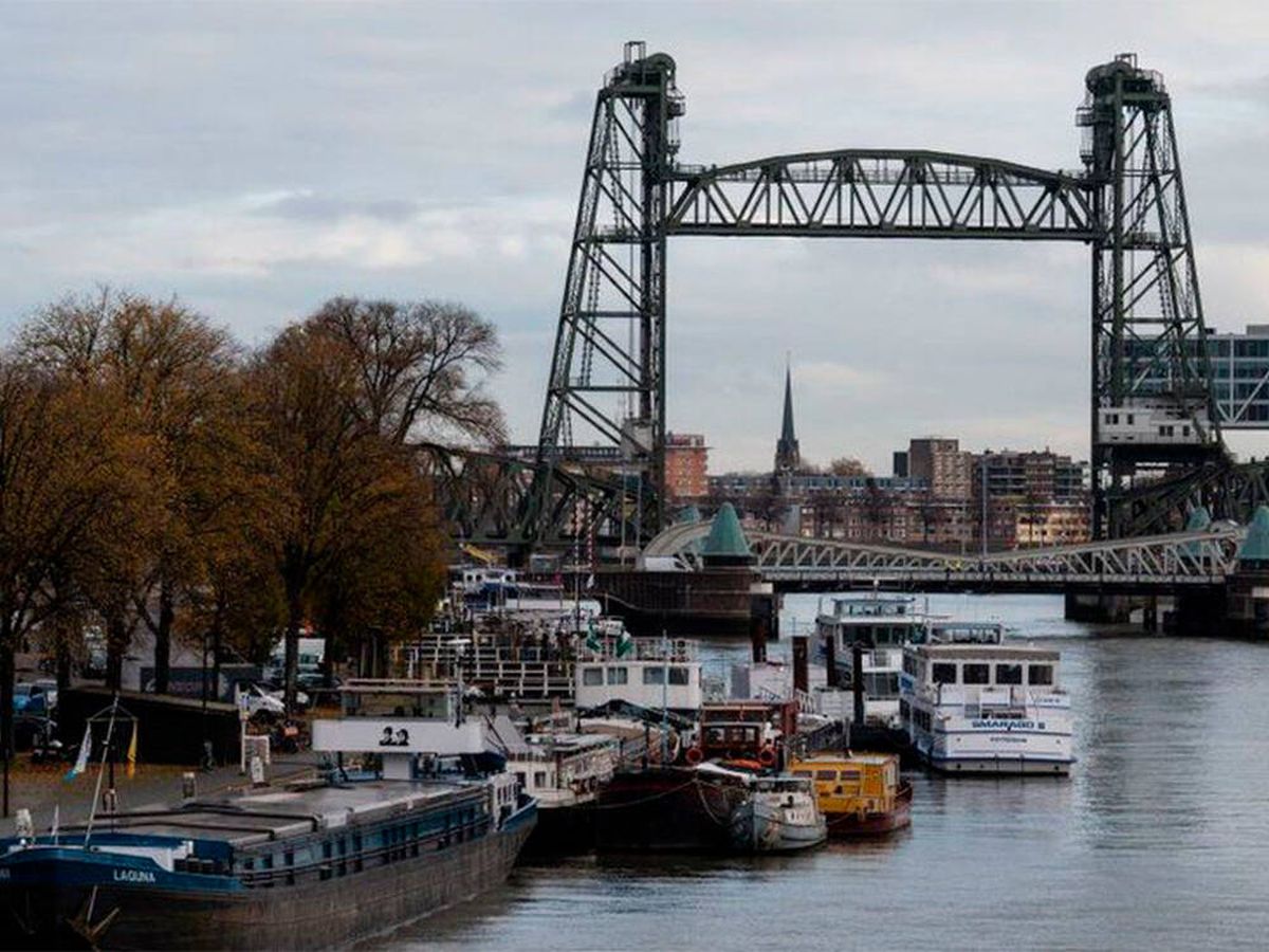 Foto: Róterdam desmontará un puente histórico para que el yate de Jeff Bezos llegue al mar. (Rotterdam Tourism)