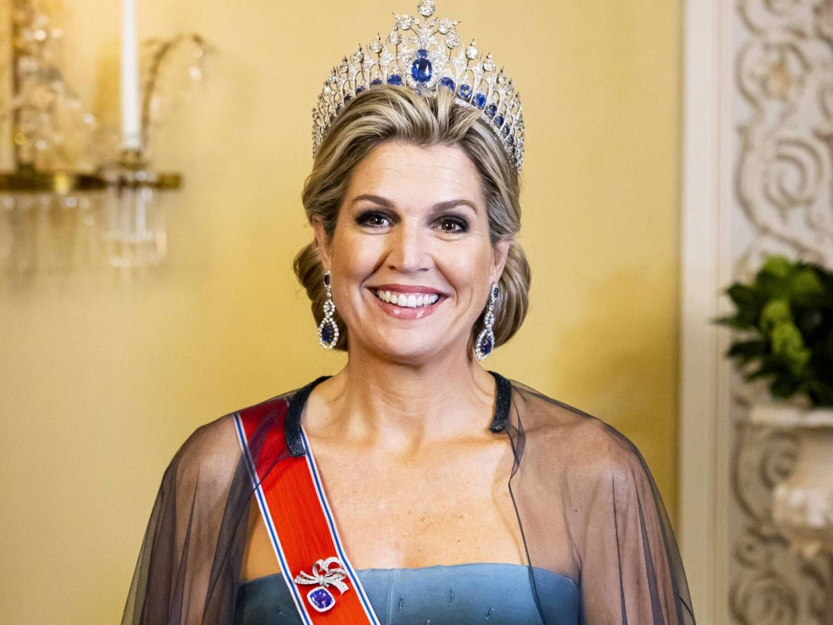 Foto: Máxima de Holanda, con la tiara de zafiros. (WireImage/Patrick van Katwijk)