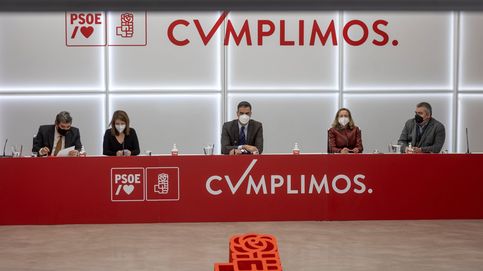 El PSOE activa la operación viraje para alejarse de sus socios y buscar el centro
