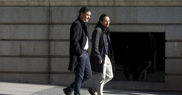 Foto: Pablo Iglesias y Pedro Sánchez, a su llegada al Congreso el 30 de marzo de 2016. (Reuters)