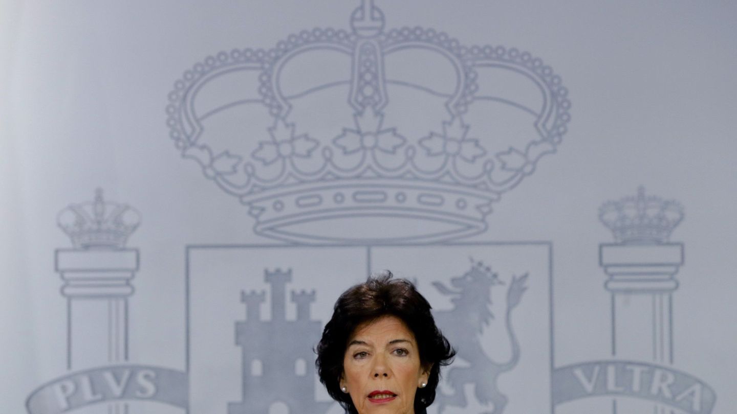 La portavoz del Gobierno y ministra de Educación, Isabel Celaá. (EFE)