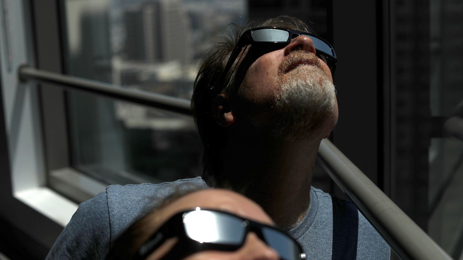Foto: Es necesario tomar precauciones al ver eclipses solares (REUTERS)