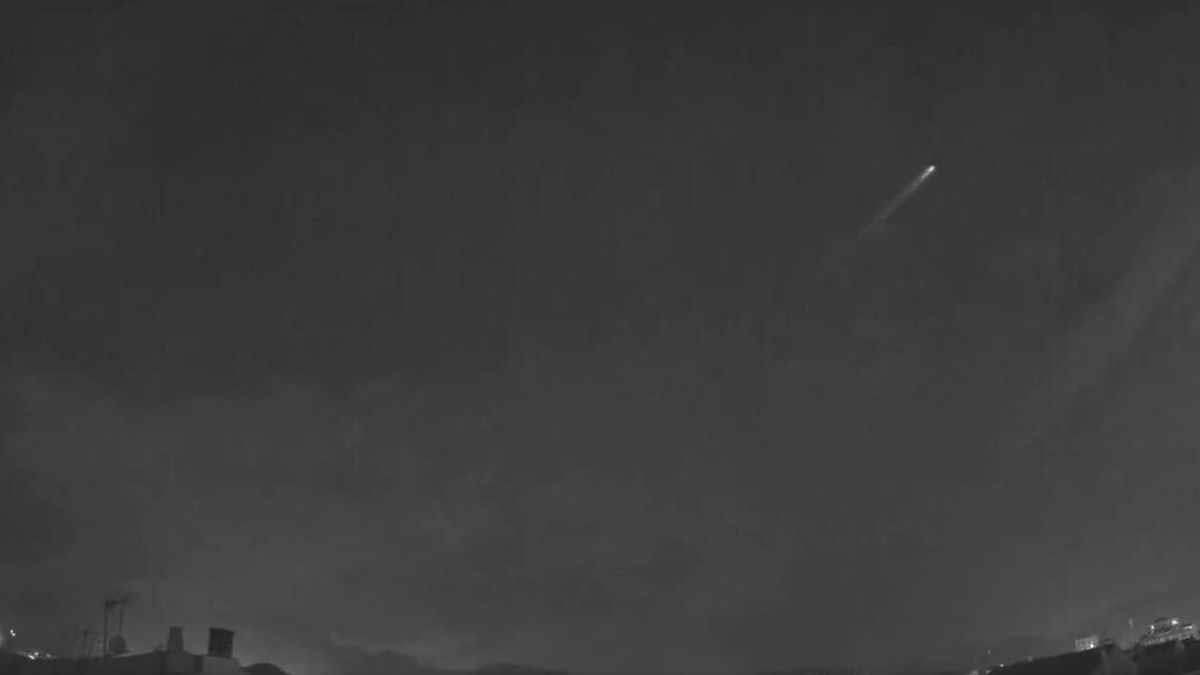 El objeto que sobrevoló España esta noche era un satélite reentrando en la atmósfera