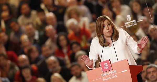 Foto: Anuncio oficial de la candidatura de Susana Díaz a las primarias para liderar el PSOE. (EFE)