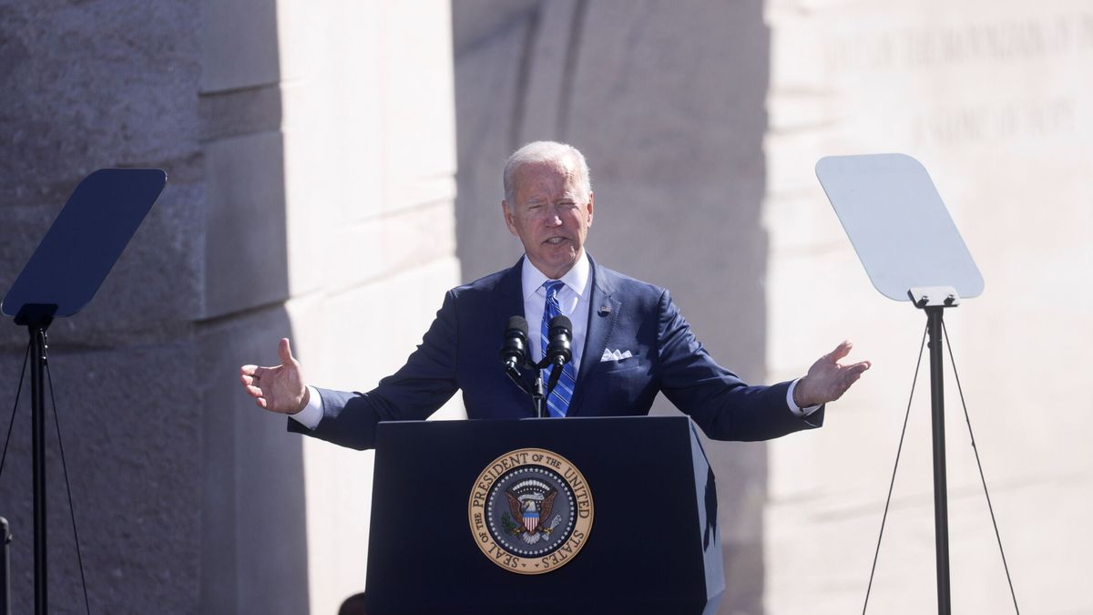 Joe Biden dice que EEUU defendería a Taiwán de un hipotético ataque de China