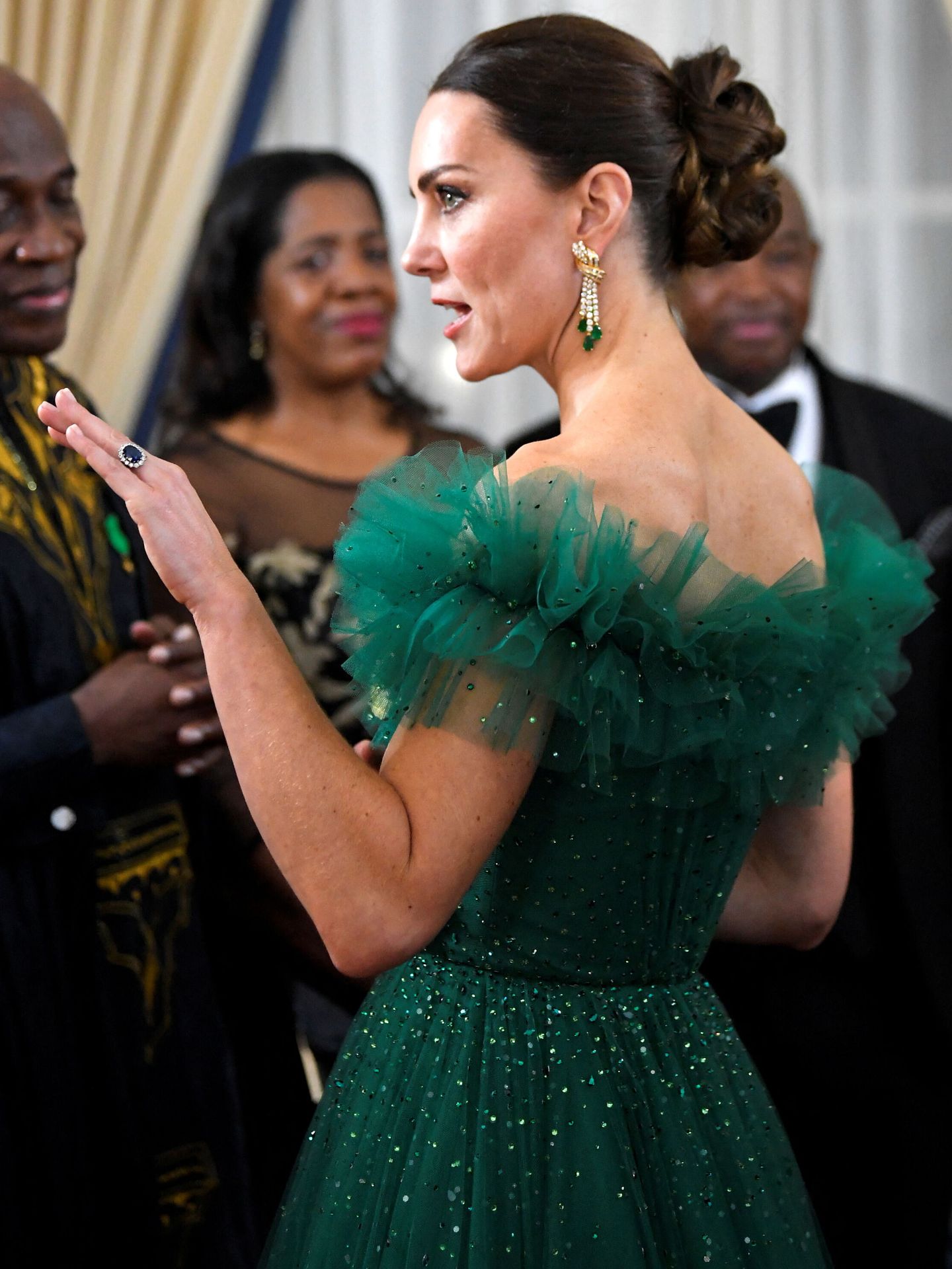 Detalle del look de Kate Middleton en Jamaica. (Reuters/Toby Melville)