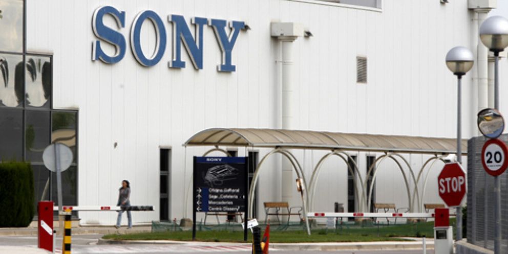Foto: Sony oficializa la venta de su fábrica en España a Comsa y Ficosa por un euro