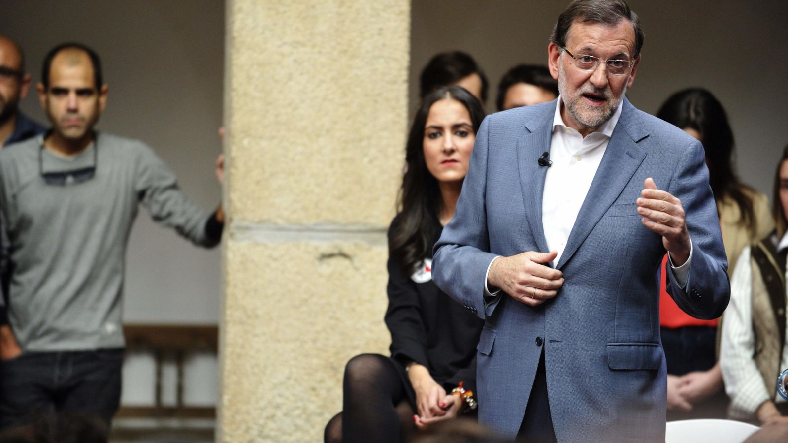 Foto: Rajoy en el acto del PP con jóvenes de Toledo (Efe).