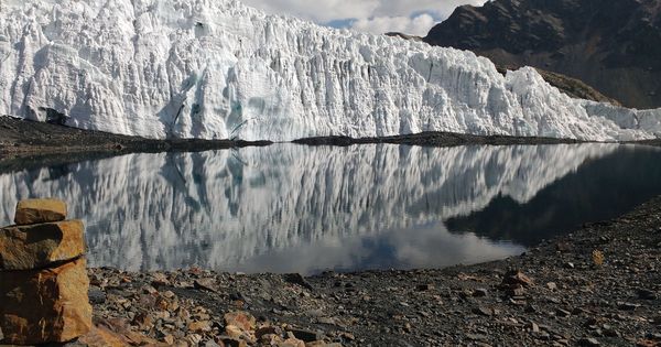 Foto: El cambio climático extingue los glaciares de Perú. (EFE)