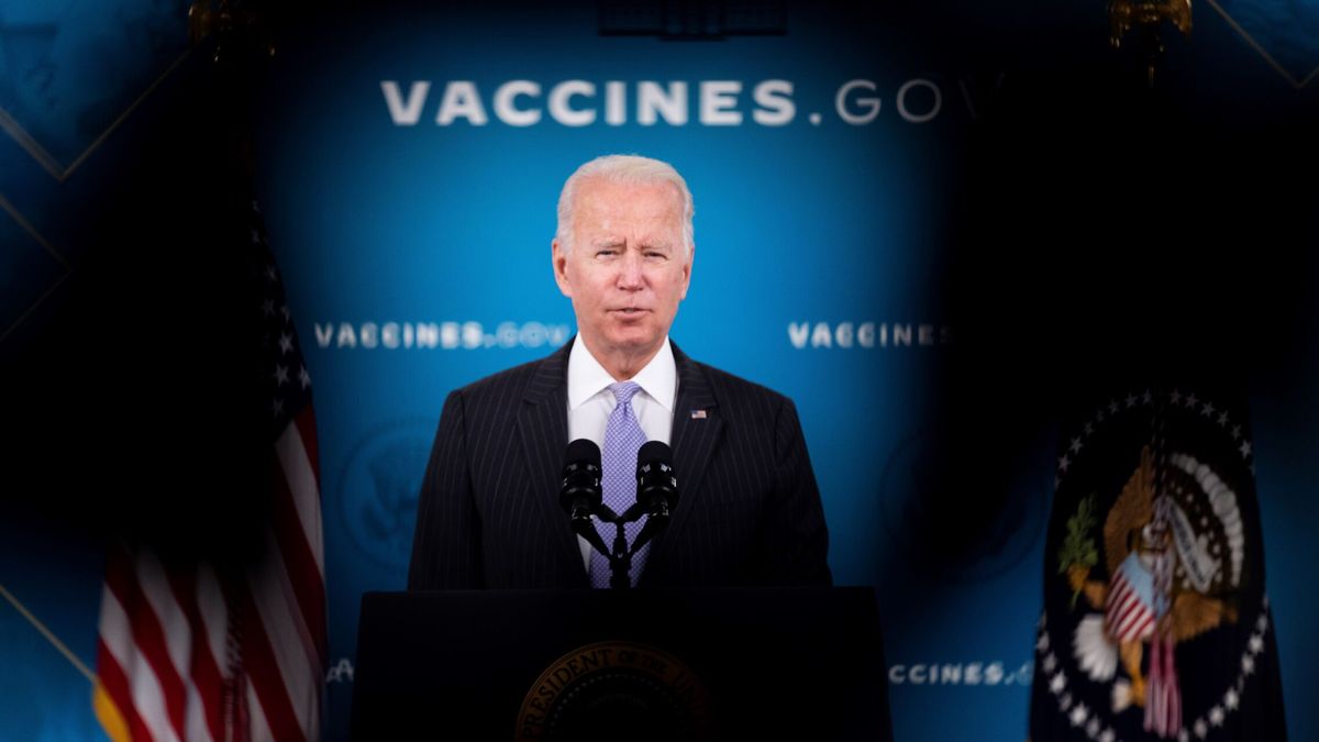 Biden ordena la vacunación obligatoria en empresas de más de 100 trabajadores