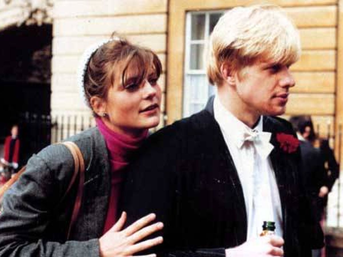Foto: Allegra Mostyn-Owen, primera pareja de Boris Johnson, en Oxford en 1987