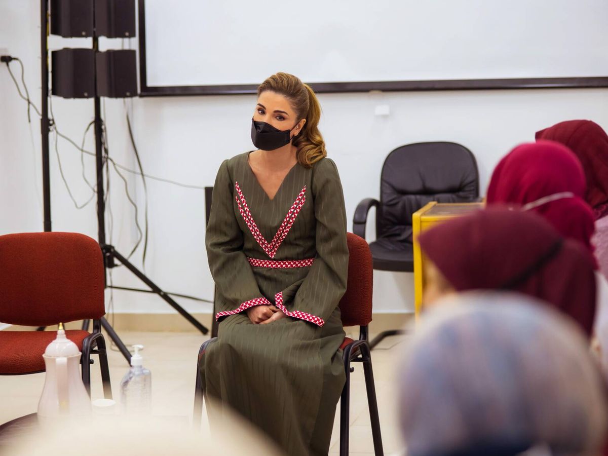 Foto: La reina Rania, este miércoles en Shobak, Jordania. (Cordon Press)