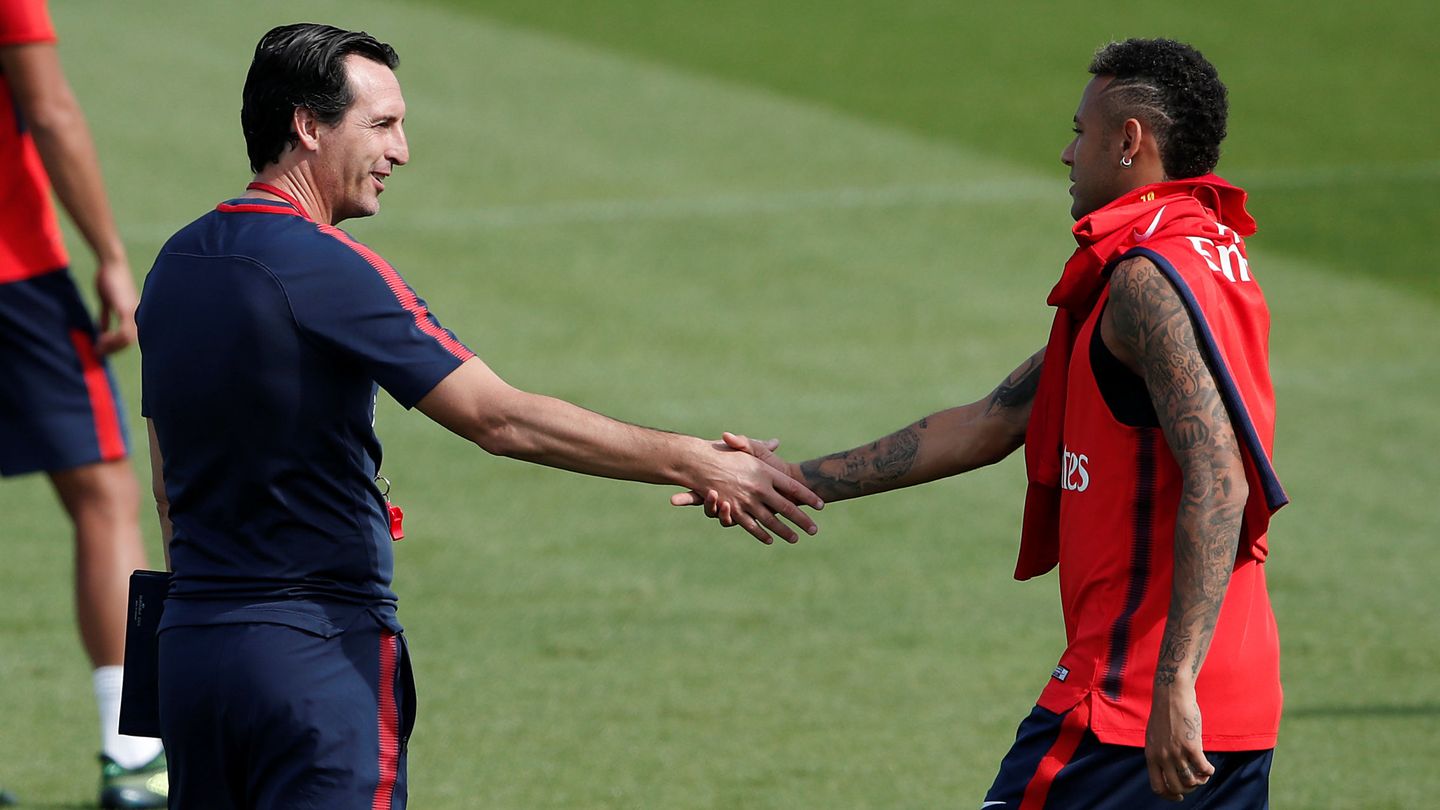 En la imagen, Unai Emery saludando a Neymar. (Reuters)