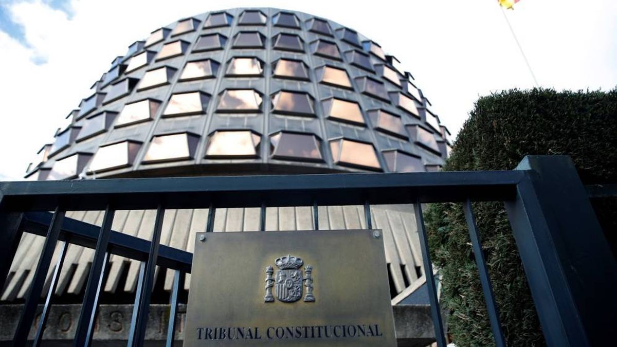 CCOO y UGT acusan al Constitucional de "obstruir" la actividad legislativa