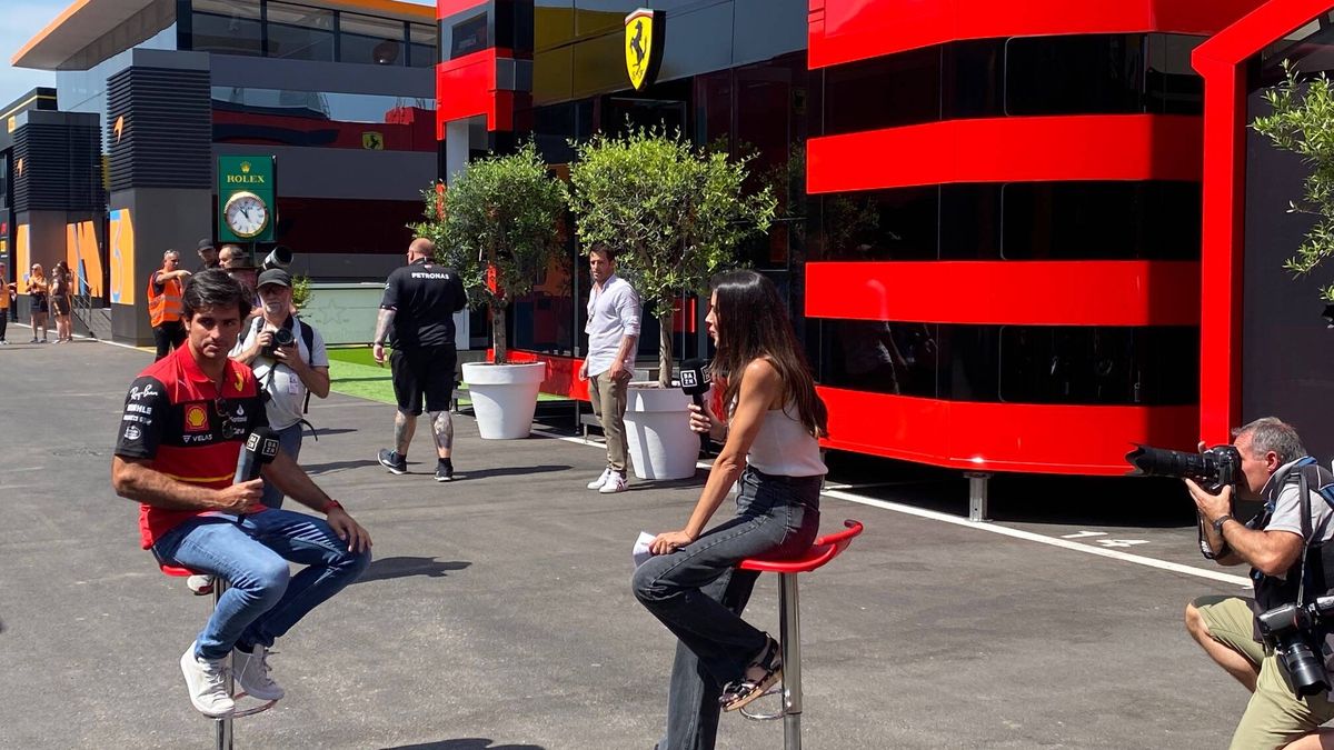 Carlos Sainz: "Sé dónde estoy con Ferrari, Leclerc y Binotto, en igualdad de condiciones"