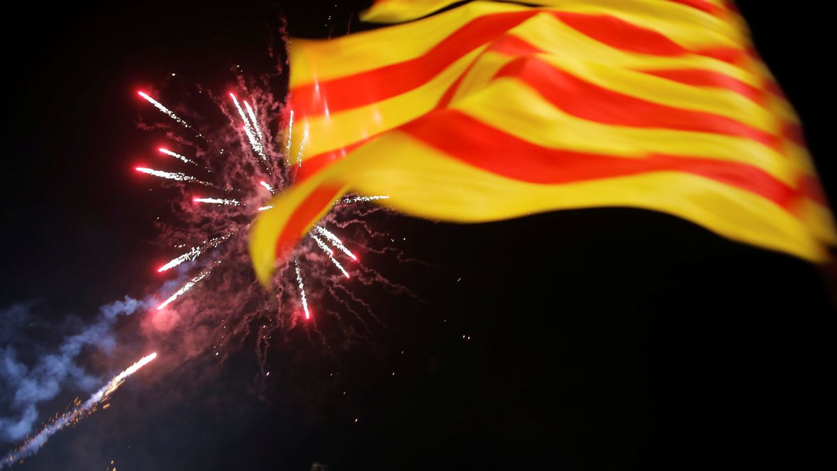 Cataluña fue una fiesta en la calle… y un funeral en muchas casas