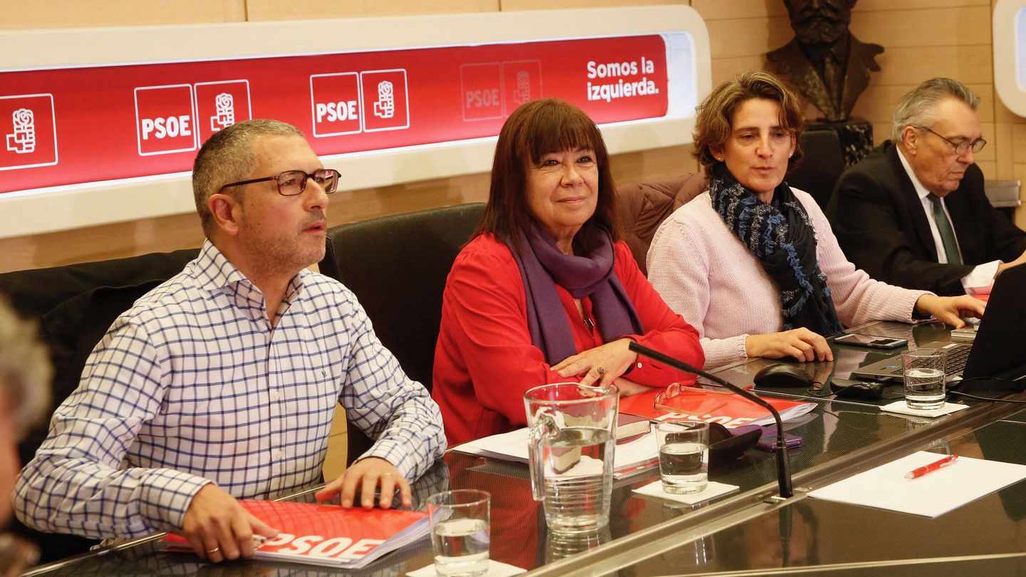 Hugo Morán, Cristina Narbona y Teresa Ribera. (EFE)