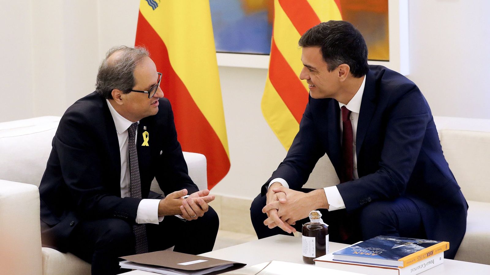 Foto: El presidente del Gobierno, Pedro Sánchez, y el 'president' de la Generalitat, Quim Torra. (EFE)