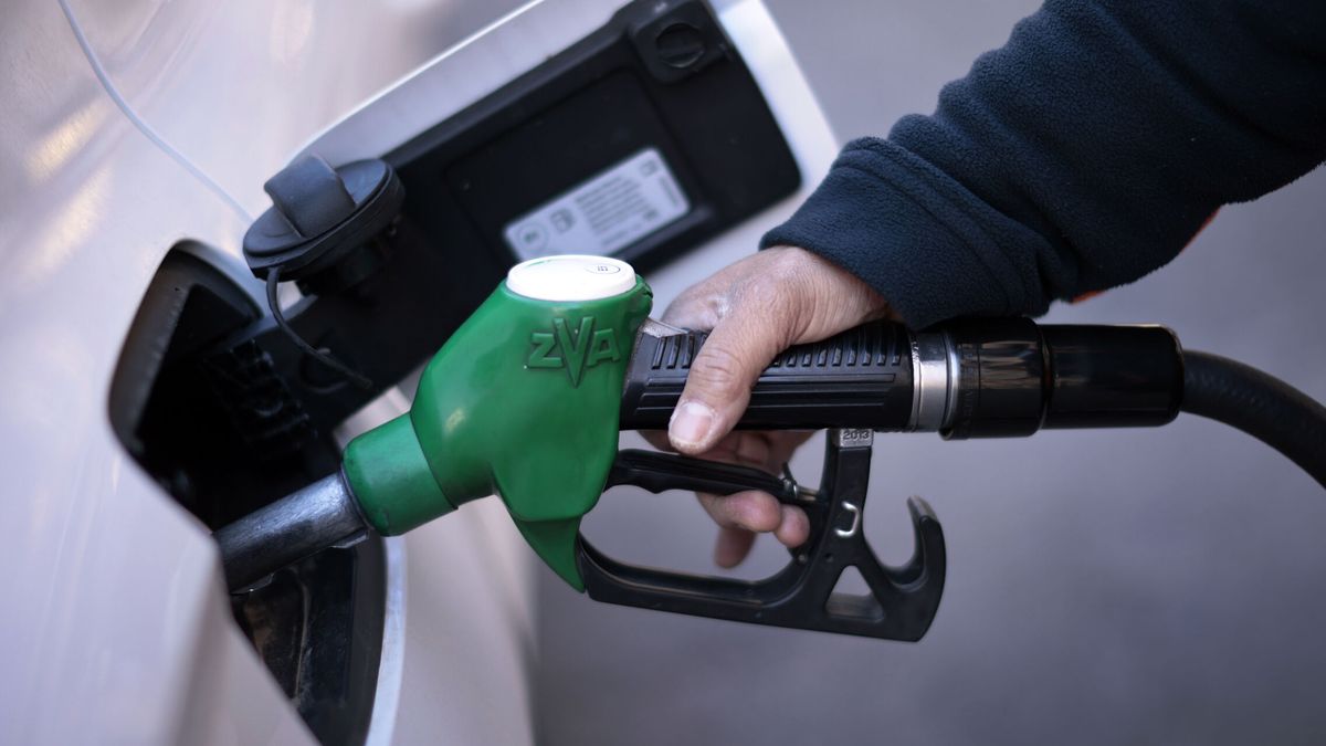 ¿El litro de gasolina y gasóleo a tres euros este verano? Improbable, pero no imposible