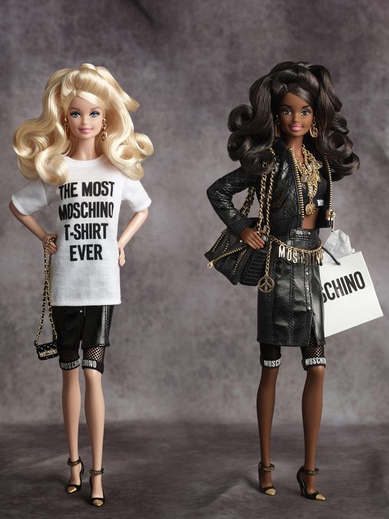 Las Barbies de Moschino, con estilismos de Mary Jordan y fotografiada por Paul Jordan.