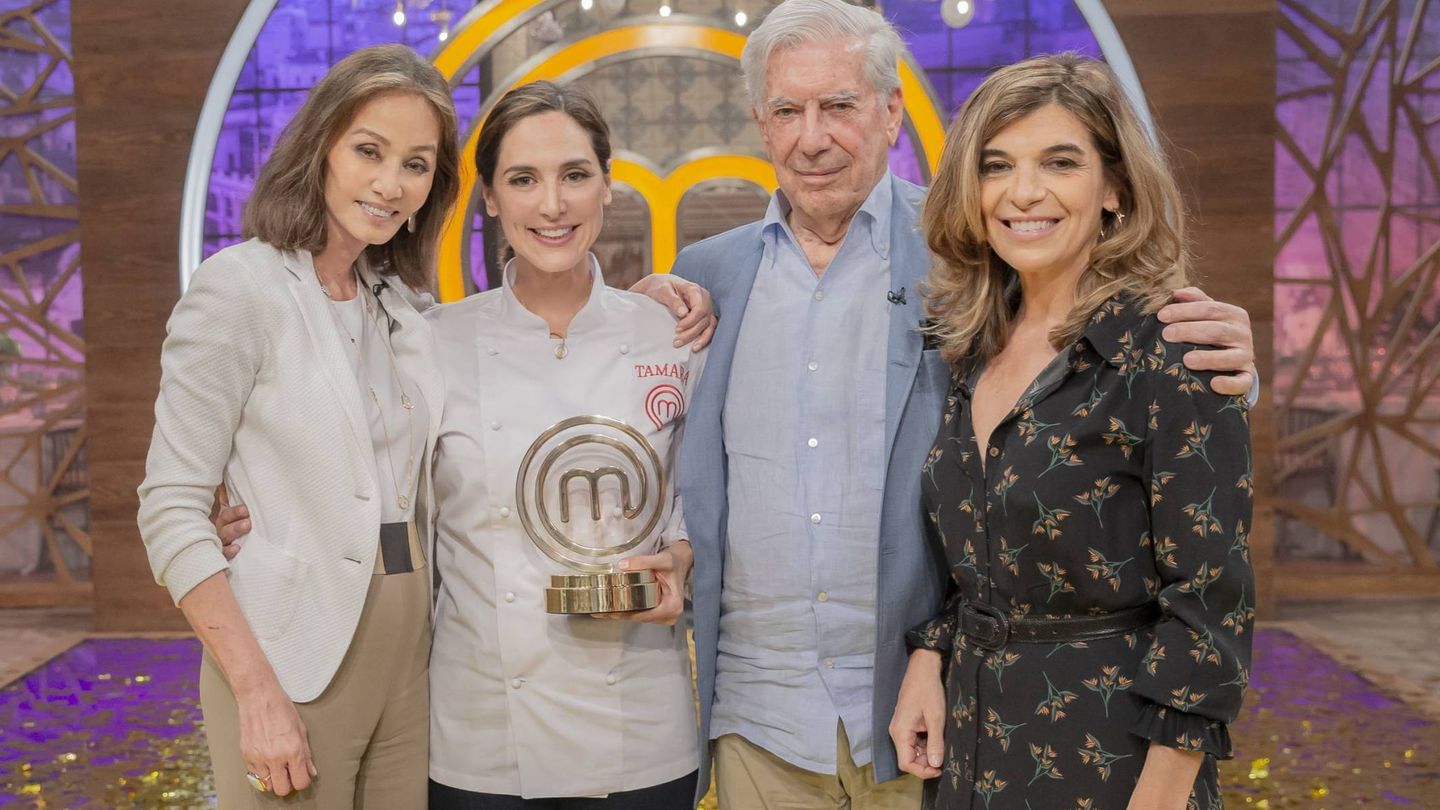 Isabel, Tamara, Mario y Xandra Falcó, en 'MasterChef'. (RTVE)