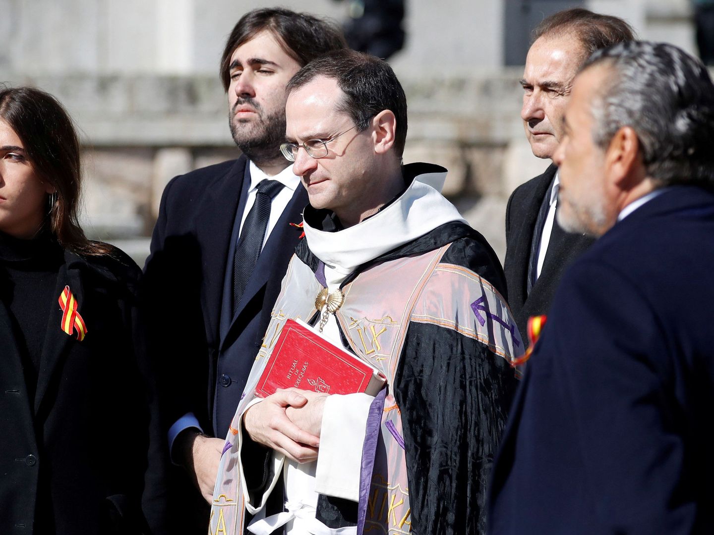 Álvaro Franco Guisasola, con barba y pelo largo, en el centro. (Reuters)