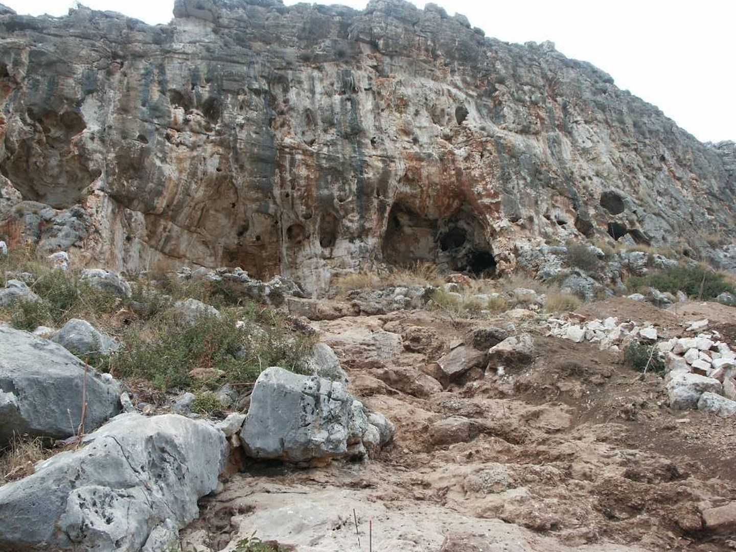 Cueva de Misliya donde apareció la mandíbula (Science)