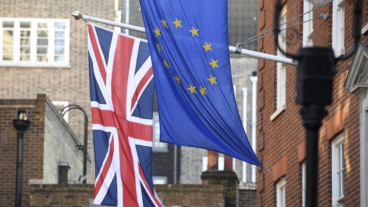 Reino Unido reconoce el estatus diplomático del embajador de la UE