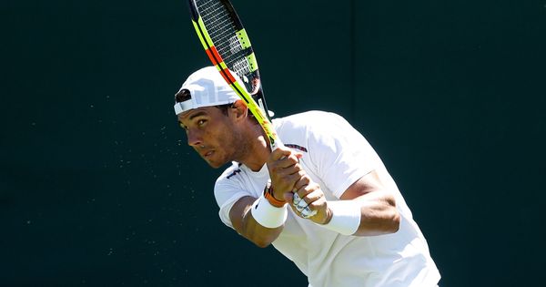 Foto: Rafa Nadal entrena en Wimbledon | Reuters